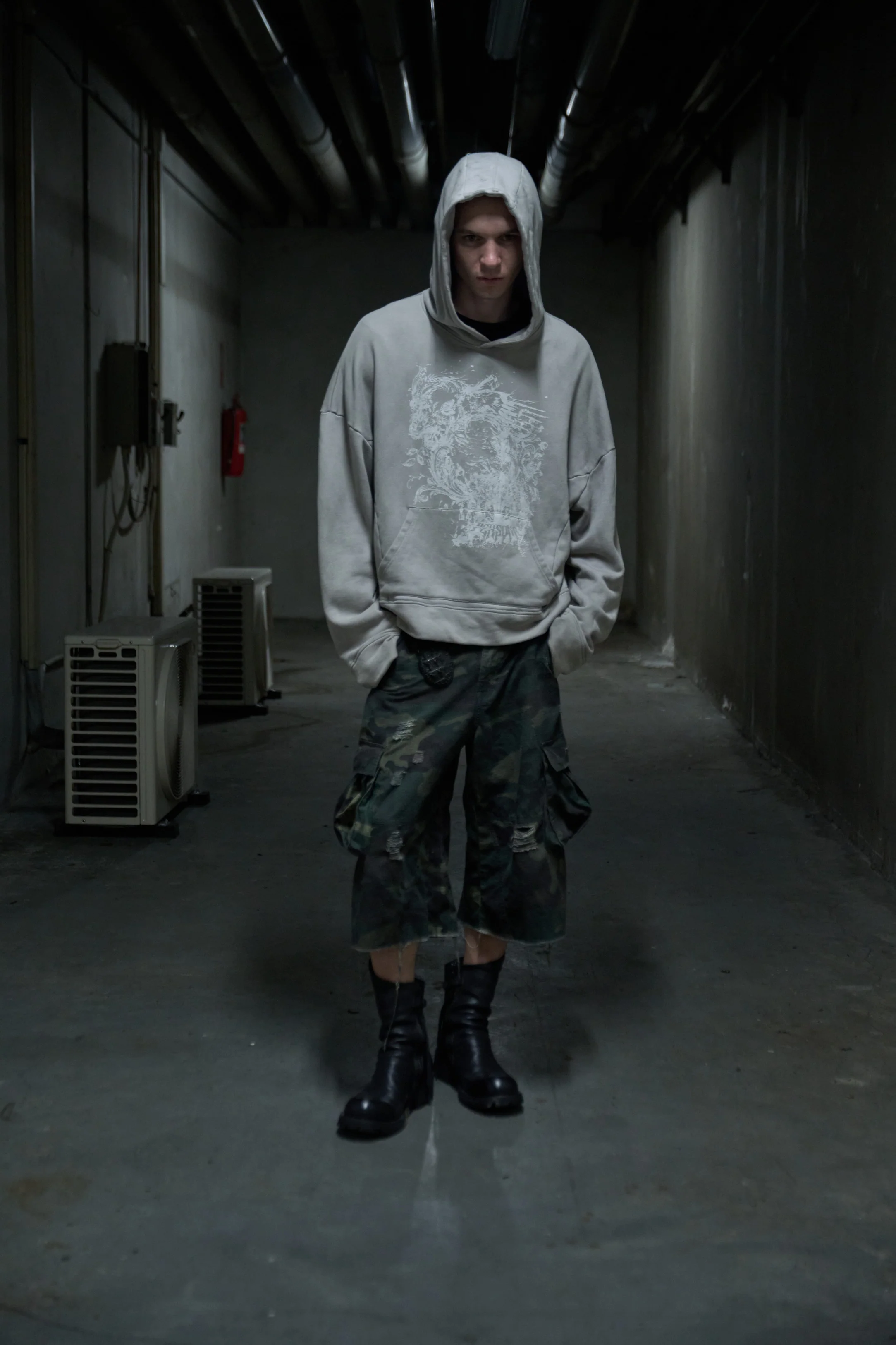 ICARUS HOODIE - Image 8