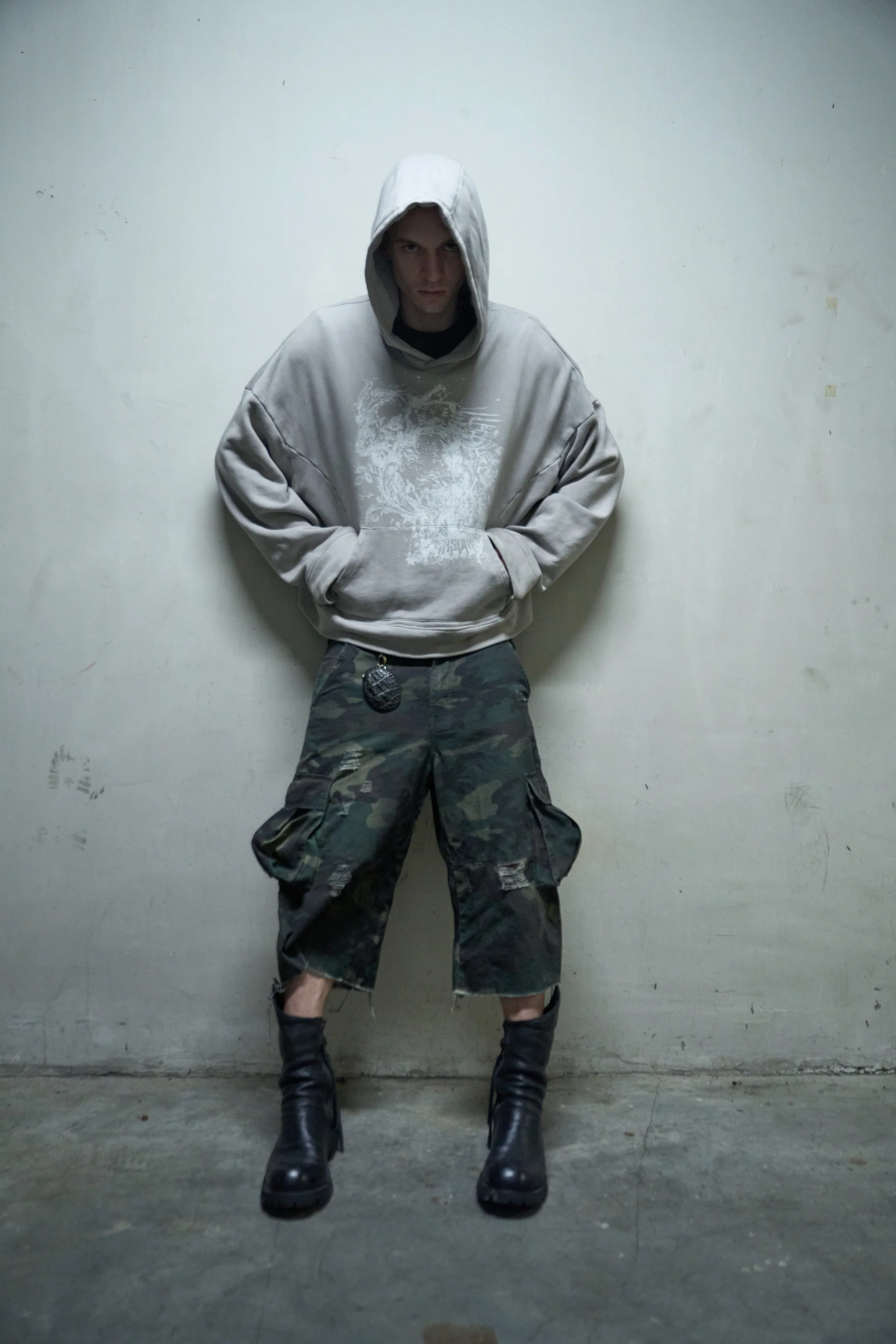 ICARUS HOODIE - Image 9