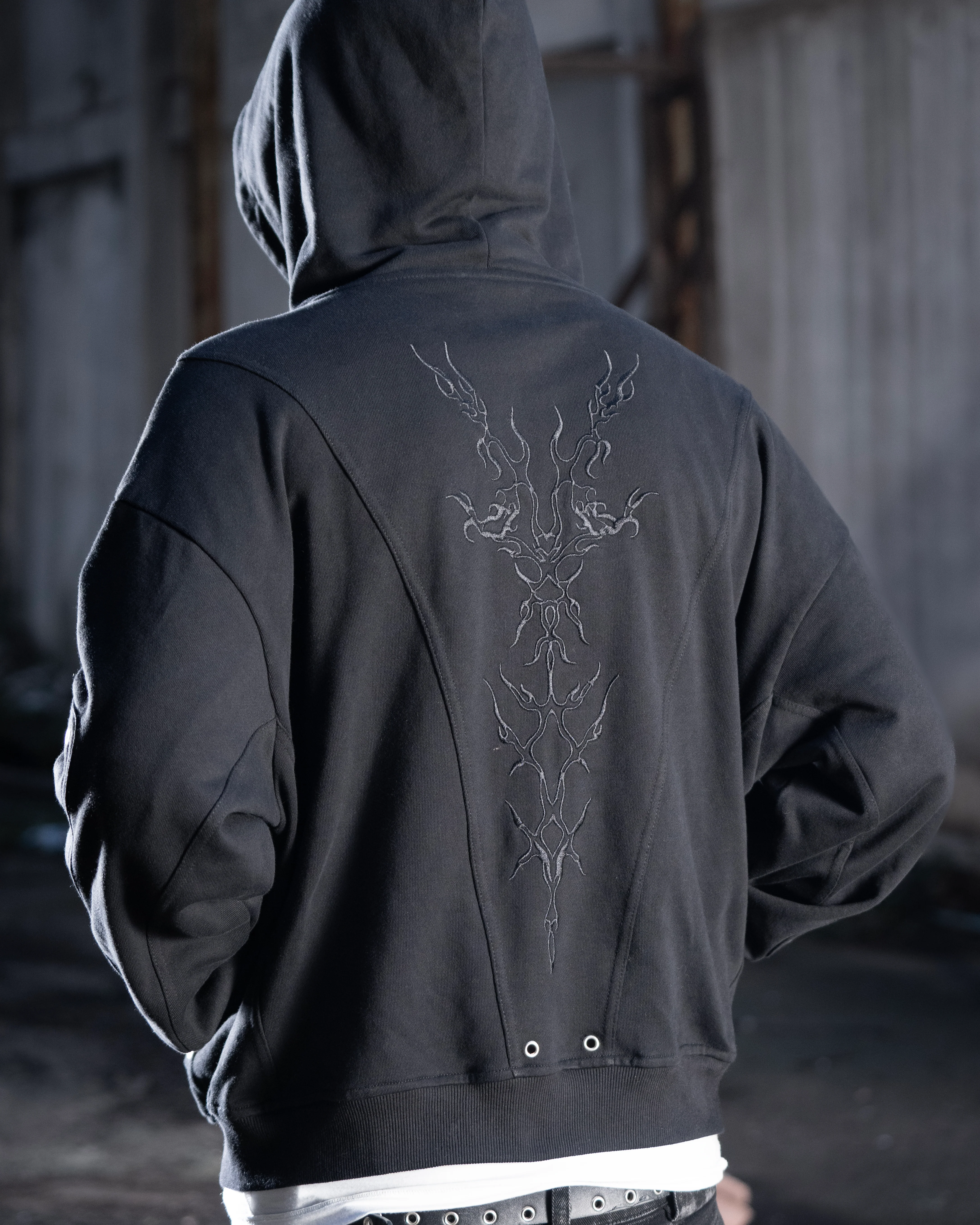 LABYRINTH HOODIE - Image 7
