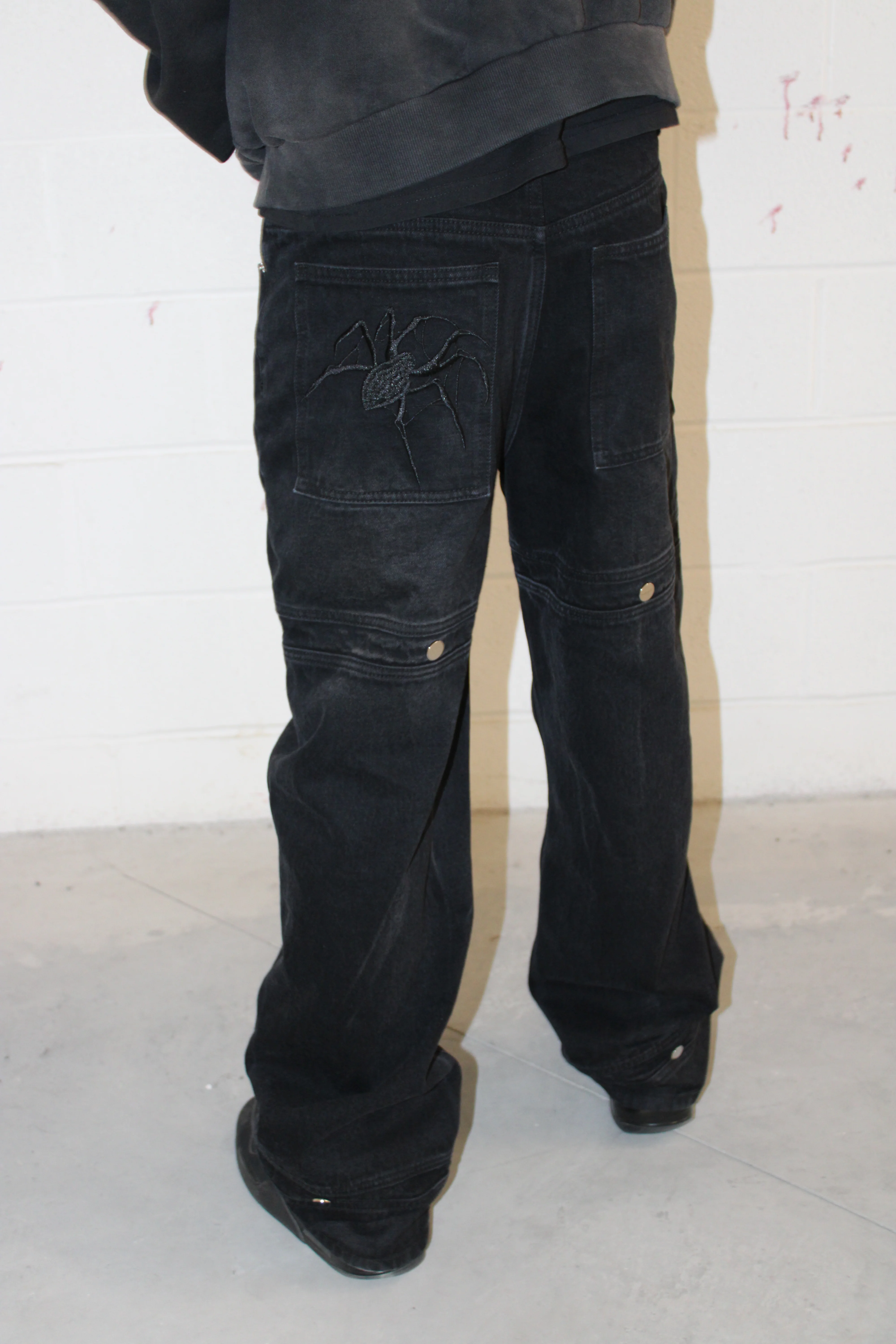RIVET JEANS - Image 8